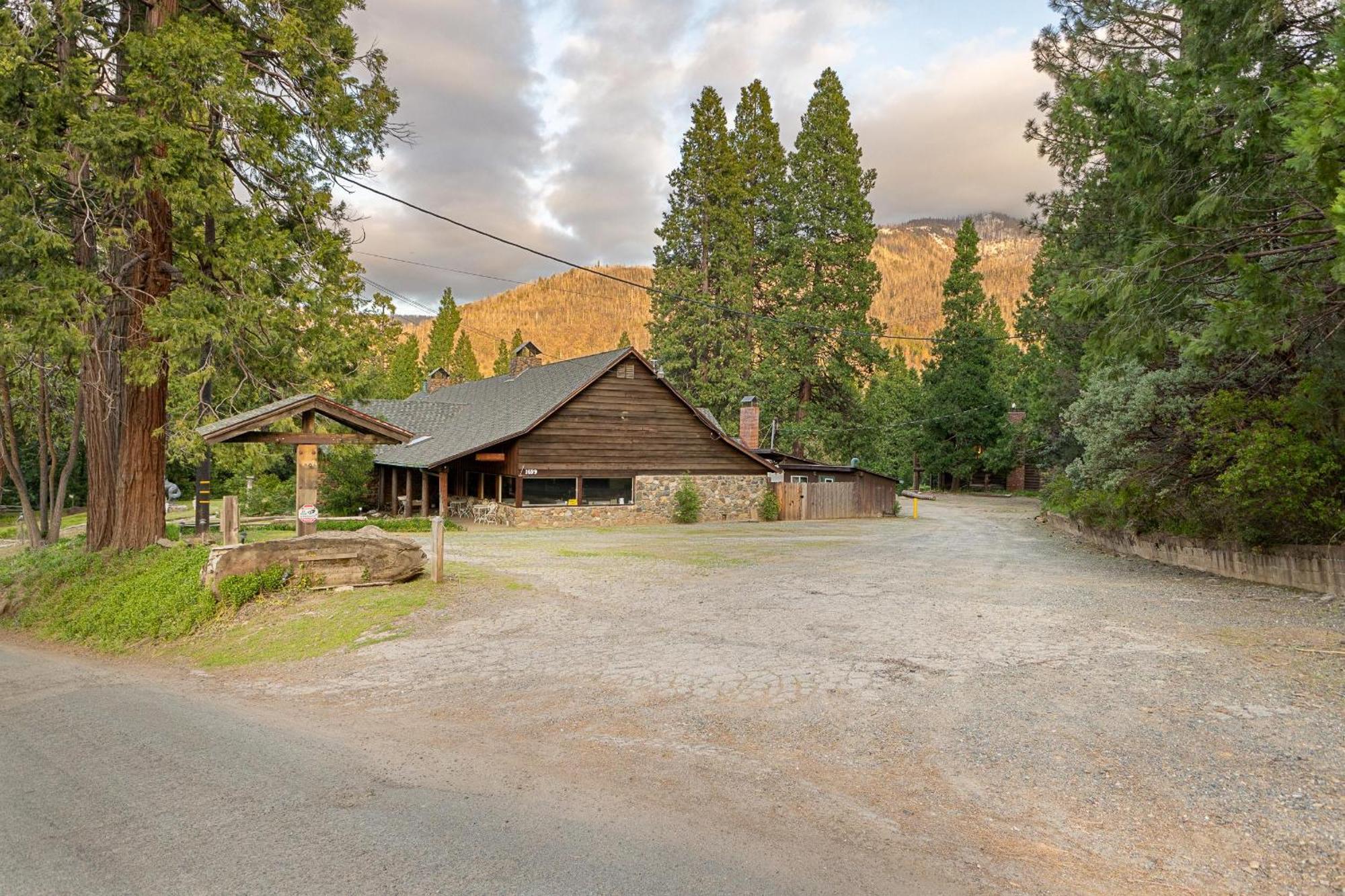 Big Pine Suite Cn Lodge R#1 Ponderosa Eksteriør bilde